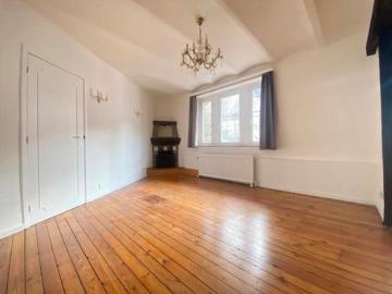 Saint Gilles, appartement 1 ch dans une maison de maître