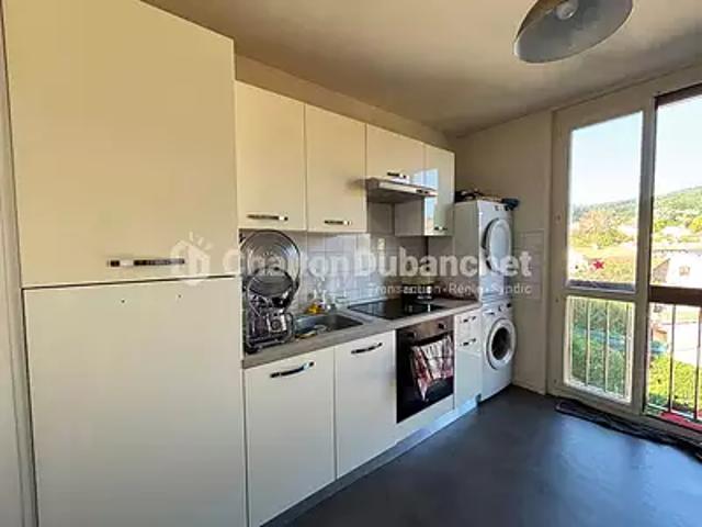 Saint Haon le Châtel 42370 Location appartement 4 pièces t4 au dernier étage cave