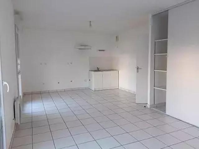 Saint Herblain 44800 Location appartement 1 pièce t1 balcon parking