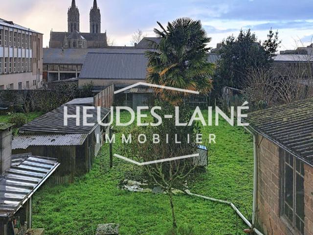 SAINT HILAIRE DU HARCOUËT Maison en pierres à vendre 50600