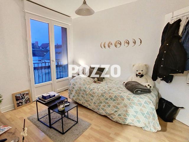 SAINT HILAIRE DU HARCOUET: appartement F1 23 m² à louer