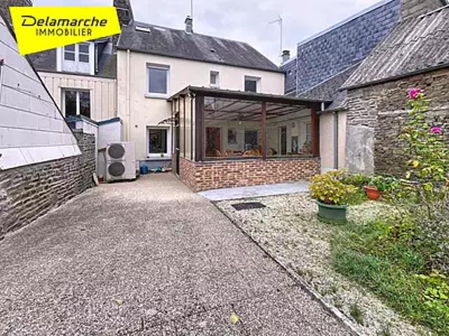 Saint Hilaire du Harcouët 50600 Achat / Vente maison 6 pièces t6 au dernier étage