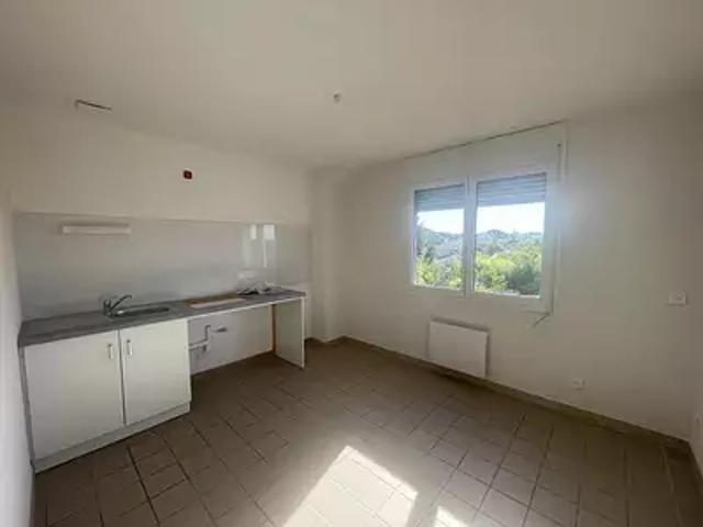 Saint Hilaire de Brethmas 30560 Location appartement 2 pièces t2 au dernier étage