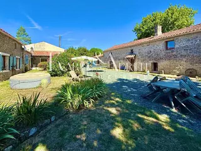 Saint Hilaire des Loges 85240 Achat / Vente maison 11 pièces t11 terrasse