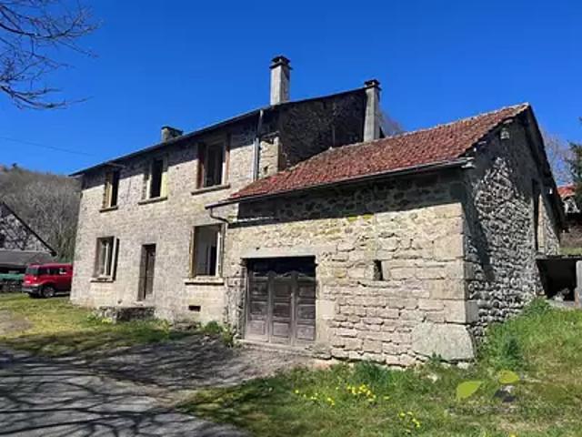 Saint Hilaire les Courbes 19170 Achat / Vente maison 7 pièces t7 cave