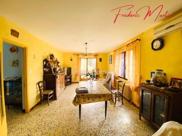 Saint Hippolyte de Montaigu, maison de 124 m² sur un terrain de 1500 m² avec grand garage