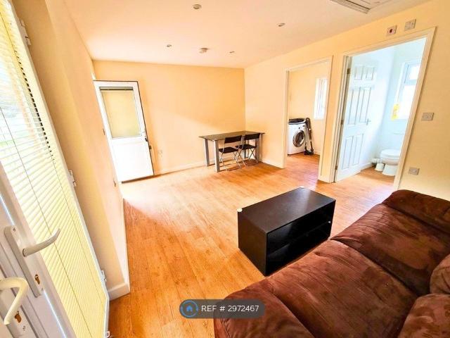 Saint Ives, Saint Ives PE27, Studio to rent, £1,100 pcm | PrimeLocation
