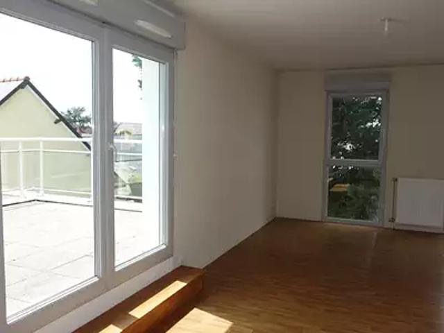 Saint Jacques de la Lande 35136 Achat / Vente appartement 2 pièces t2 au dernier étage terrasse