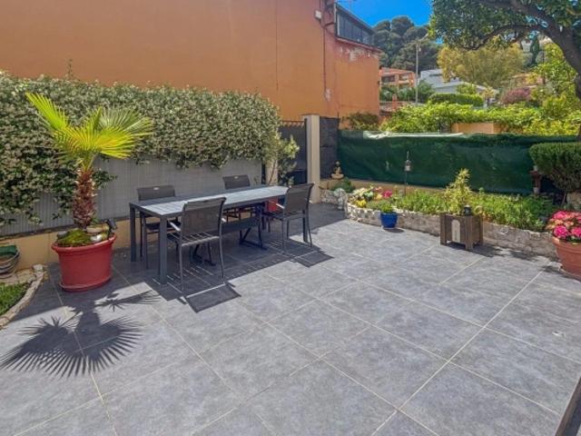 SAINT JEAN CAP FERRAT VILLAGE MAISON DE VILLE 100 M² TERRAIN 150 M² PROCHE PLAGES, PORT ET COMMERCES ENTIEREMENT RENOVEE