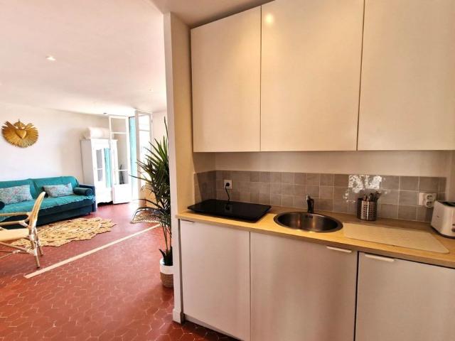 saint jean d angely superbe 25m² balcon sud
