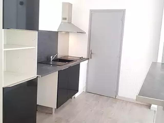 Saint Jean d'Angély 17400 Location appartement 1 pièce t1