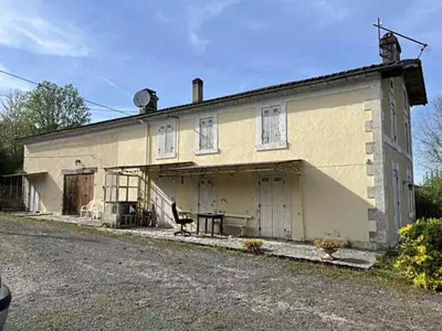 Saint Jean d'Ataux 24190 Achat / Vente maison 7 pièces t7 au dernier étage