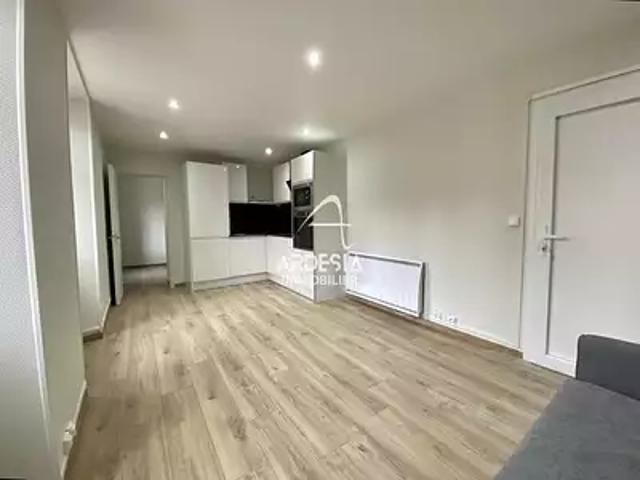 Saint Jean de Maurienne 73300 Location appartement 2 pièces t2