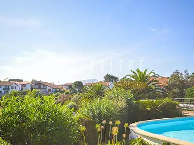Saint Jean de Luz 64500 Achat / Vente maison 7 pièces t7 au dernier étage terrasse