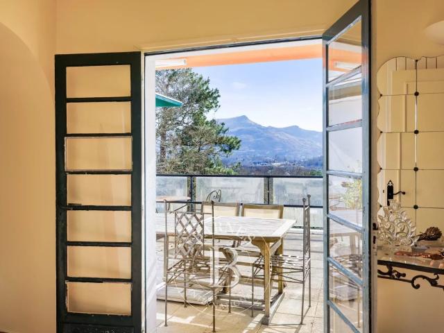 Saint Jean De Luz, Appartement De 94 M² Avec Vue Dominante S. 94m² Saint Jean de Luz