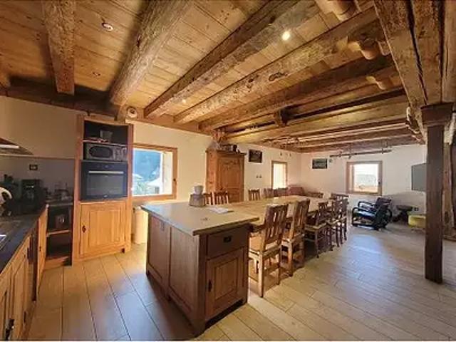 Saint Jean de Sixt 74450 Location appartement 5 pièces t5 terrasse parking