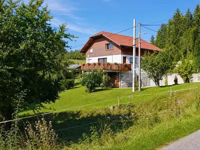 Saint Jean de Tholome 74250 Achat / Vente maison 5 pièces t5 jardin cave