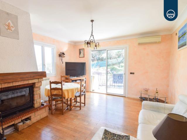 SAINT JEANNET HAUT DE VILLA 4 Pièces 87m2