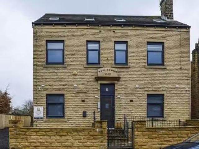 Saint John's Avenue, Huddersfield