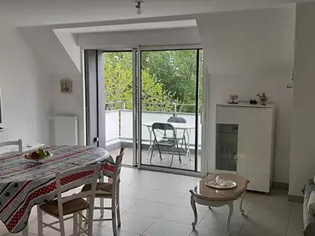 Saint Jouan des Guérets 35430 Location appartement 2 pièces t2 au dernier étage terrasse