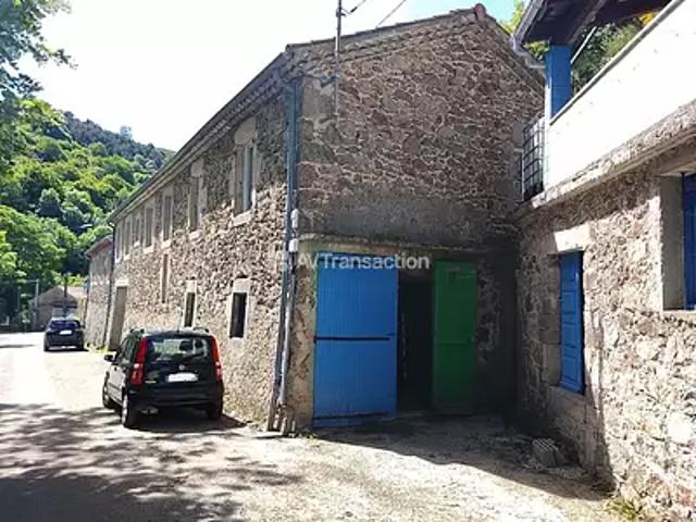 Saint Julien du Gua 07190 Achat / Vente maison 9 pièces t9 terrasse parking