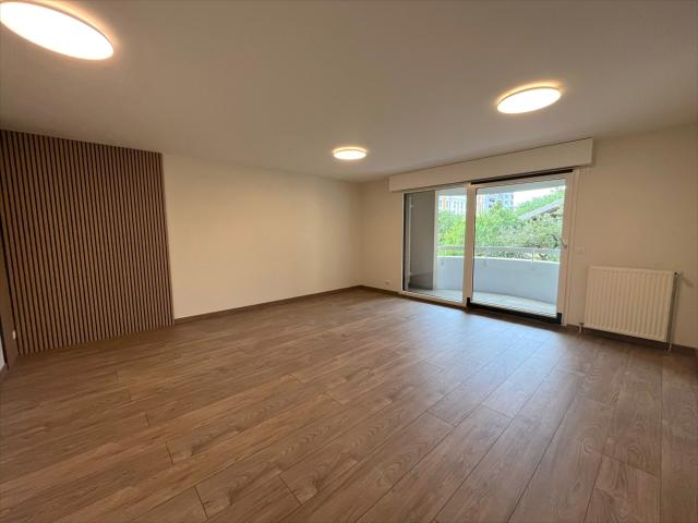 Saint Julien en Genevois Location Appartement 74