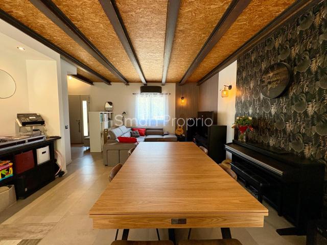SAINT JULIEN LE MONTAGNIER Maison familiale 204 m2 6 chambres DPE B