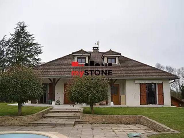 Saint Julien sur Veyle 01540 Achat / Vente maison 8 pièces t8 piscine