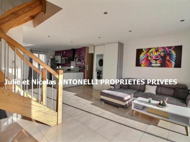 SAINT JUST MALMONT 43240 Maison de ville 197 m² quatre chambres garage et terrasse
