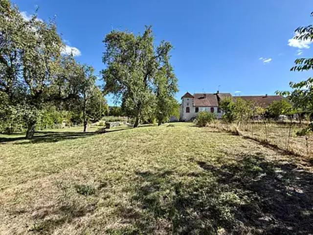 Saint Lamain 39230 Achat / Vente maison 5 pièces t5 au dernier étage jardin