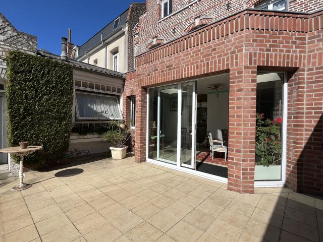 SAINT LAURENT BLANGY Imposante maison bourgeoise de 1920 261 m2, 6 chambres, vaste garage