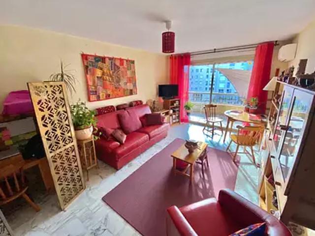 Saint Laurent du Var 06700 Achat / Vente appartement 2 pièces t2