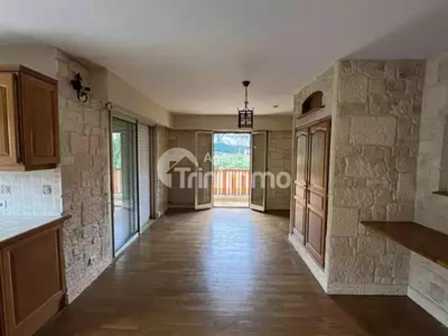 Saint Laurent du Var 06700 Achat / Vente appartement 2 pièces t2