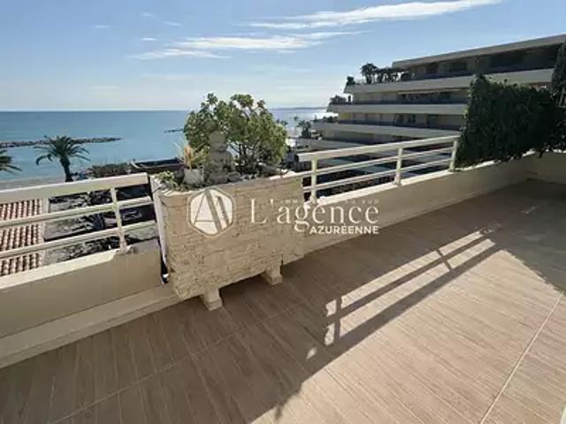 Saint Laurent du Var 06700 Achat / Vente appartement 2 pièces t2 au dernier étage