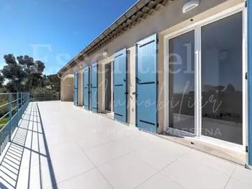Saint Laurent du Var 06700 Achat / Vente maison 4 pièces t4 jardin terrasse