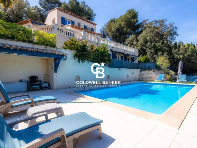 Saint Laurent du Var – Villa de Prestige Panoramique & Dépen. 368m² Saint Laurent du Var