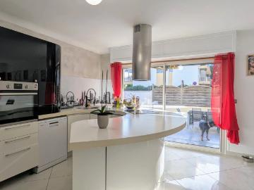 vendre Appartement à Alpes - Terrasse, Cuisine équipée