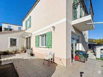 Saint Laurent Du Var Maison récente T4 de 96 m² avec extérie. 96m² Saint Laurent du Var