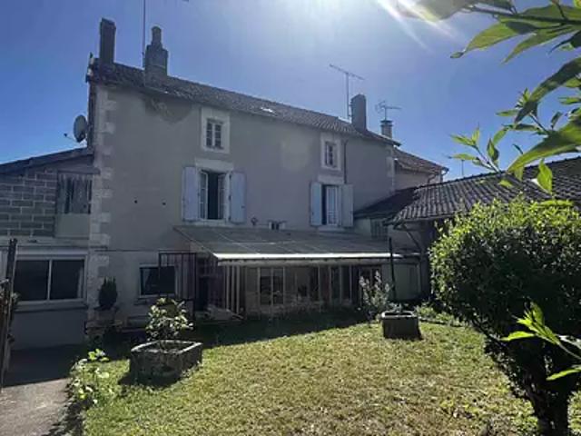Saint Laurent de Céris 16450 Achat / Vente maison 8 pièces t8