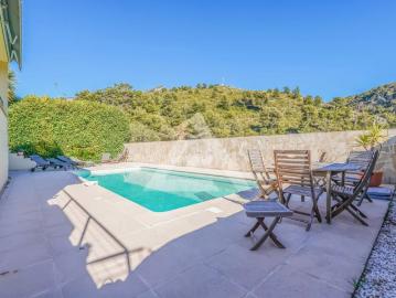 SAINT LAURENT D'EZE DOMAINE VILLA AVEC PISCINE ET GARAGE PROXIMITE MONACO