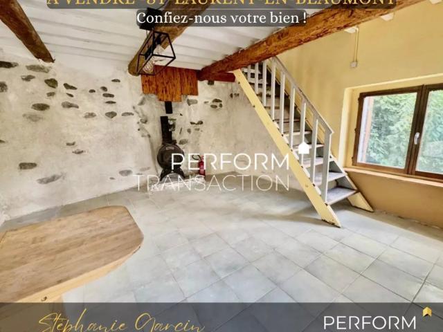 SAINT LAURENT EN BEAUMONT Maison avec terrasse et cave