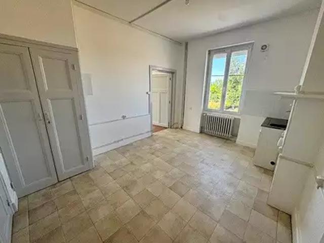 Saint Laurent la Conche 42210 Location appartement 2 pièces t2