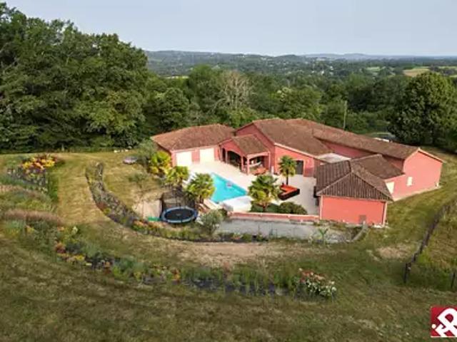 Saint Laurent 23000 Achat / Vente maison 9 pièces t9 piscine terrasse