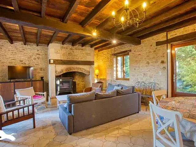 Saint Léon sur Vézère 24290 Achat / Vente maison 7 pièces t7 au dernier étage
