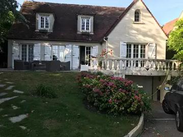 Saint Leu la Forêt 95320 Achat / Vente maison 8 pièces t8 au dernier étage terrasse
