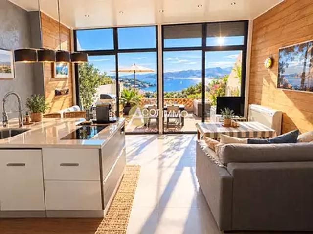 Saint Mandrier sur Mer 83430 Achat / Vente appartement 3 pièces t3 terrasse