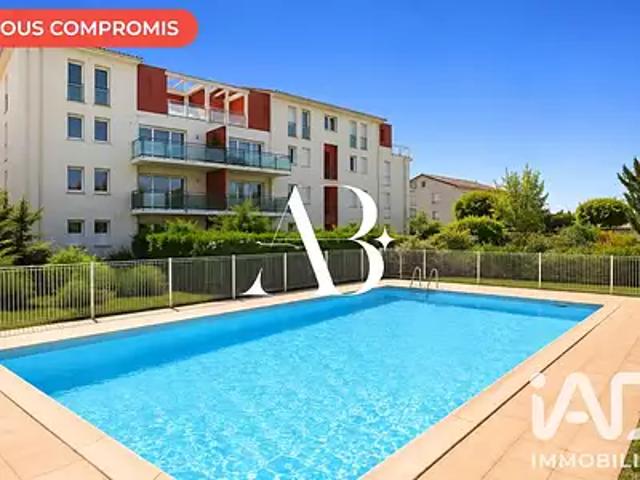 Saint Macaire 33490 Achat / Vente appartement 2 pièces t2 parking