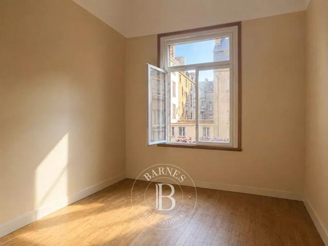 Saint Malo Intra Muros – Appartement De Caractère Au Cœur Du. 97m² Saint Malo