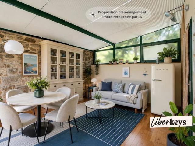 Saint Malo – Plage de Rochebonne / Paramé – Maison 2 pièces avec petit jardin, véranda et charme de la pierre