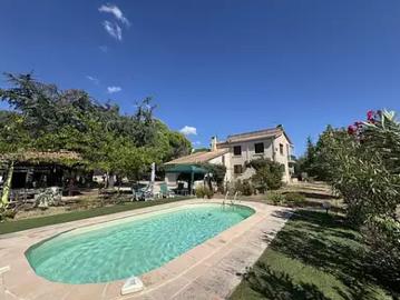 Saint Martin de la Brasque 84760 Achat / Vente maison 8 pièces t8 piscine